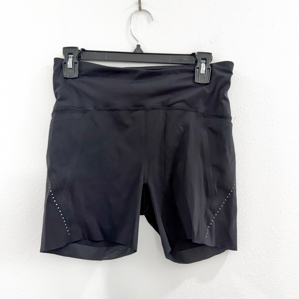 lululemon athletica Black High-Rise Training Shorts with Reflective Dots - Picture 4 of 5